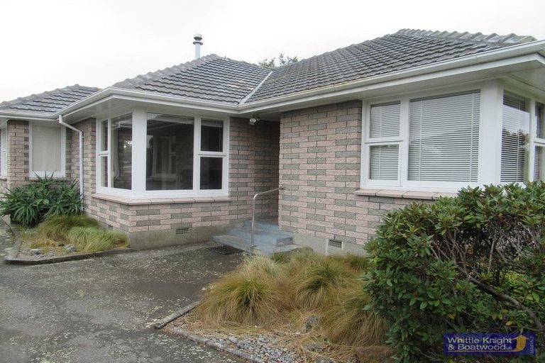 Photo of property in 4 Fairmile Place, Russley, Christchurch, 8042