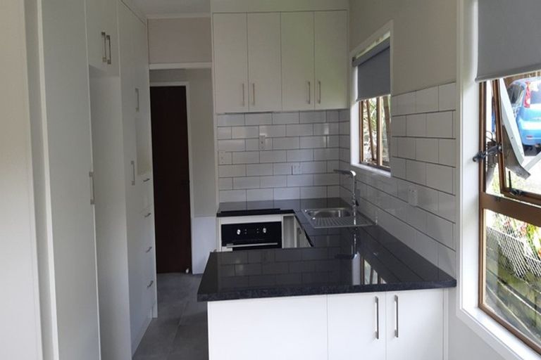 Photo of property in 2/73 Eskdale Road, Birkdale, Auckland, 0626