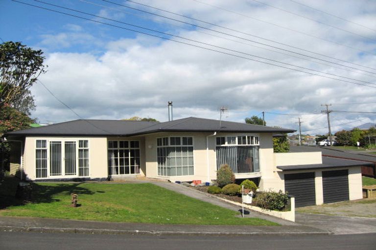 Photo of property in 4 Truro Place, Lynmouth, New Plymouth, 4310