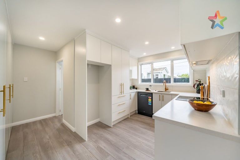 Photo of property in 8 Golf Road, Manor Park, Lower Hutt, 5019