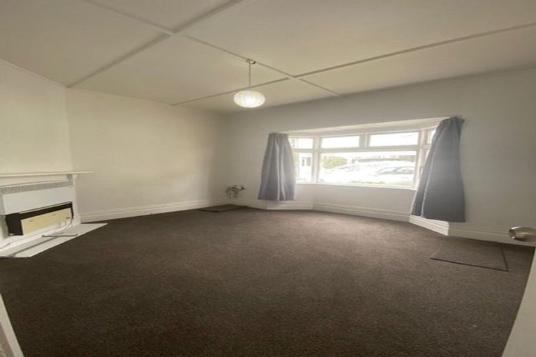 Photo of property in 19 Yale Road, Mount Cook, Wellington, 6021