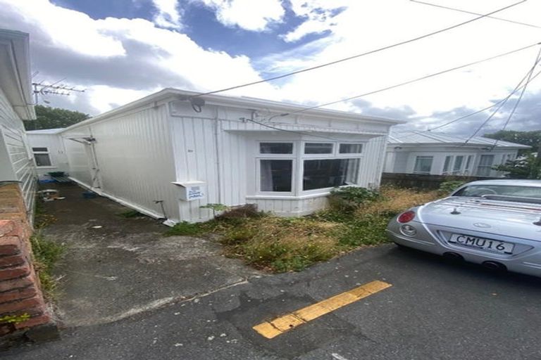 Photo of property in 19 Yale Road, Mount Cook, Wellington, 6021