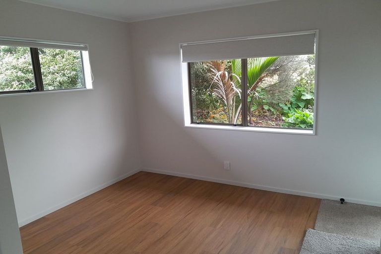 Photo of property in 1 Moana Terrace, Snells Beach, 0920