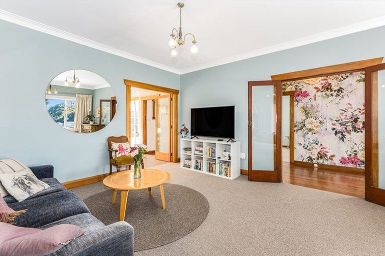 Photo of property in 194 Derwent Street, Island Bay, Wellington, 6023