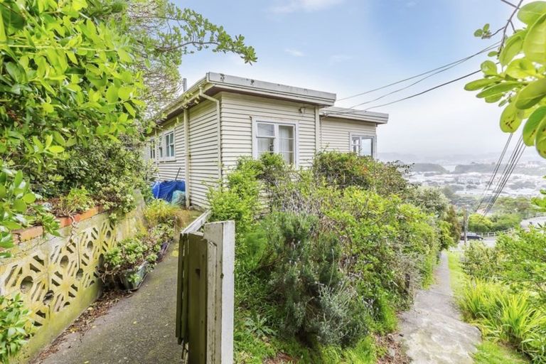 Photo of property in 67 Townsend Road, Miramar, Wellington, 6022