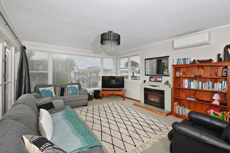 Photo of property in 13 Erin Street, Tikipunga, Whangarei, 0112