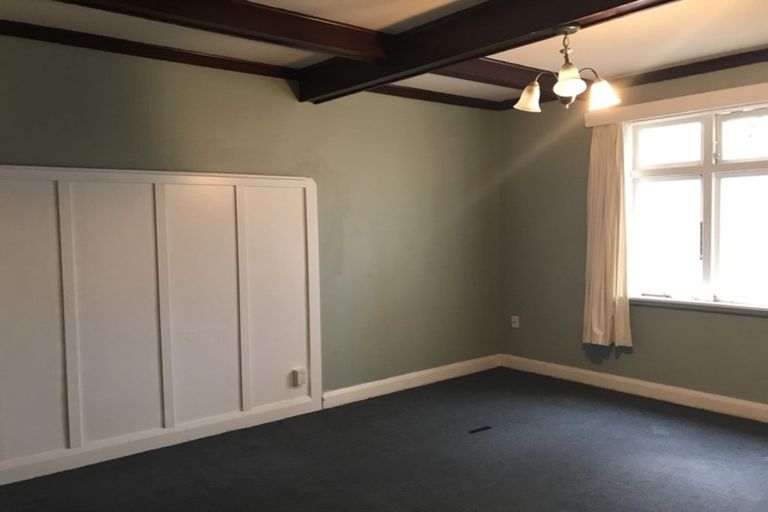 Photo of property in 7a Hawker Street, Mount Victoria, Wellington, 6011