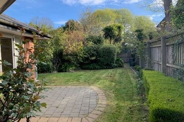 Photo of property in 7a Westburn Terrace, Burnside, Christchurch, 8041