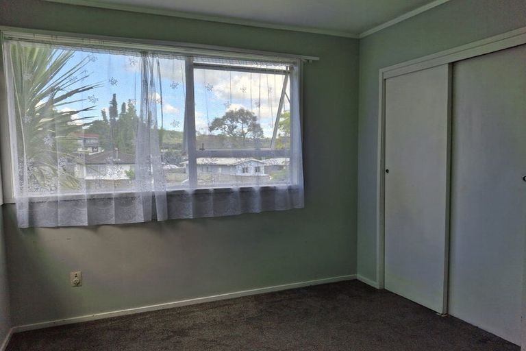 Photo of property in 4 Osman Street, Glen Eden, Auckland, 0602