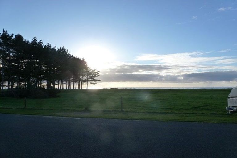 Photo of property in 51 Marine Parade, Carters Beach, Westport, 7825