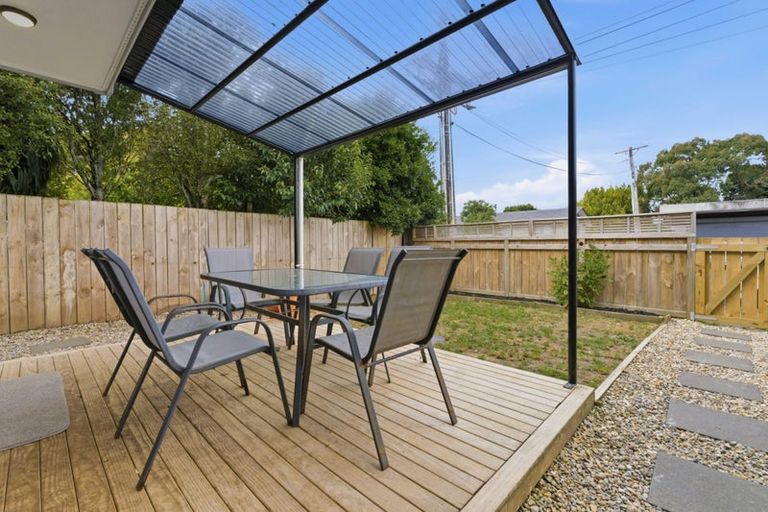 Photo of property in 2/314 Royal Road, Massey, Auckland, 0614