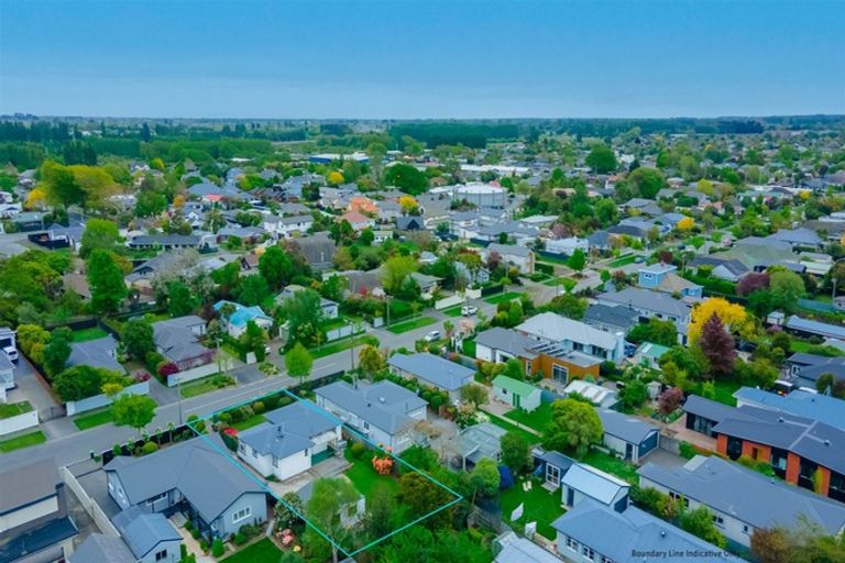 Photo of property in 162 Weston Road, St Albans, Christchurch, 8052