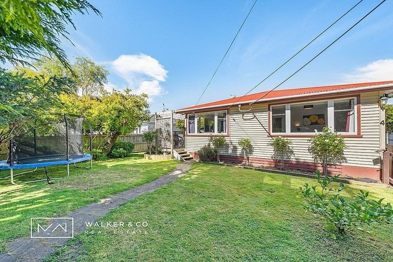 Photo of property in 1/4 Tui Grove, Elderslea, Upper Hutt, 5018