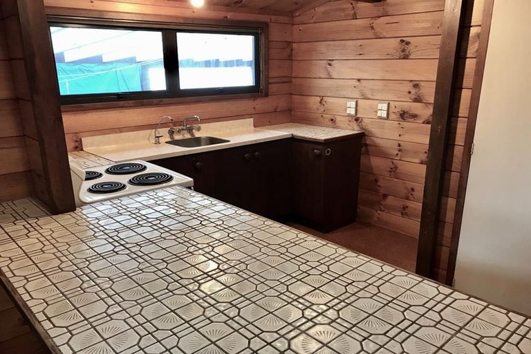 Photo of property in 63 Gemstone Drive, Birchville, Upper Hutt, 5018