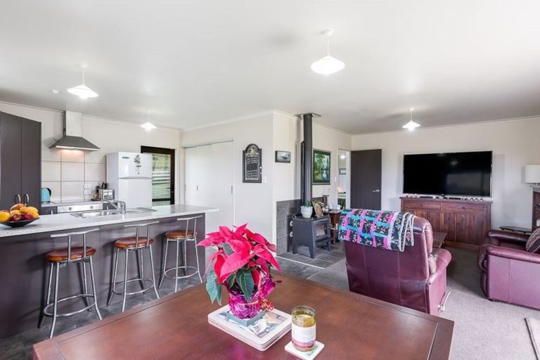 Photo of property in 237 J V Grant Road, Wellsford, 0973