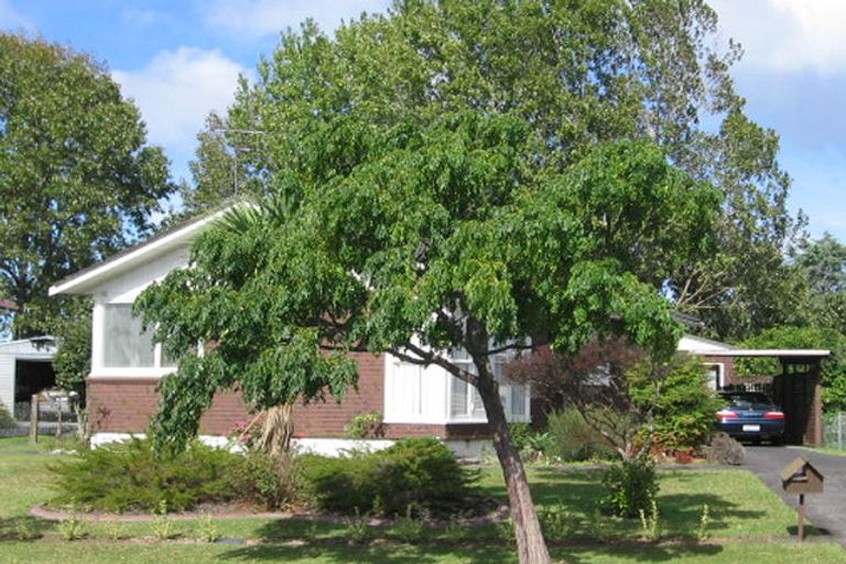 Photo of property in 35 Universal Drive, Henderson, Auckland, 0610