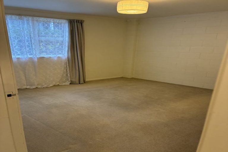 Photo of property in 2/3 Kowhai Street, Eastbourne, Lower Hutt, 5013