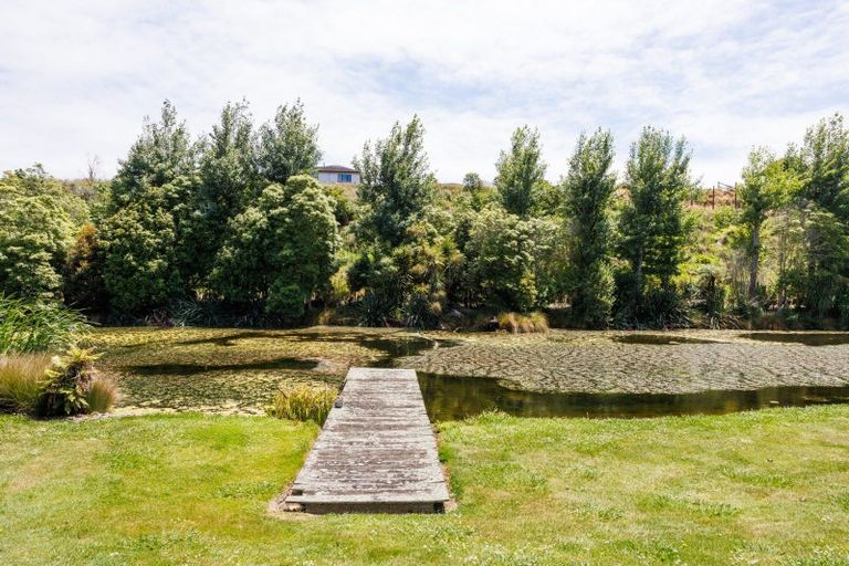 Photo of property in 291 Napier Road, Kelvin Grove, Palmerston North, 4470