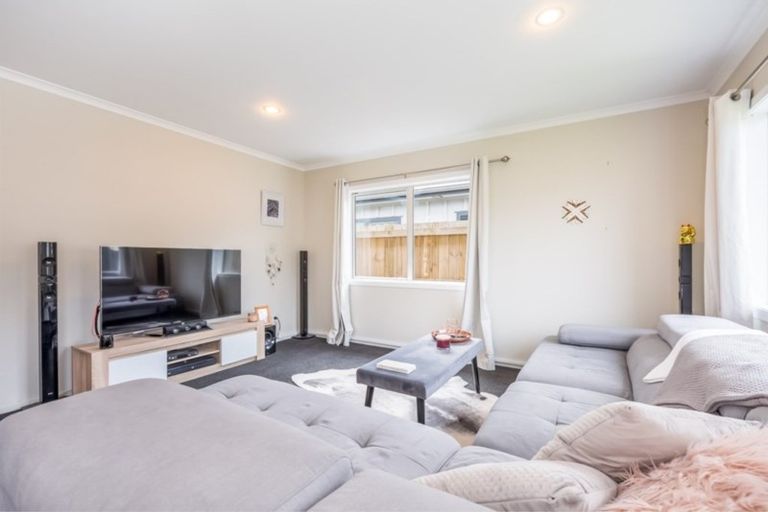 Photo of property in 69 Farmer Crescent, Taita, Lower Hutt, 5011