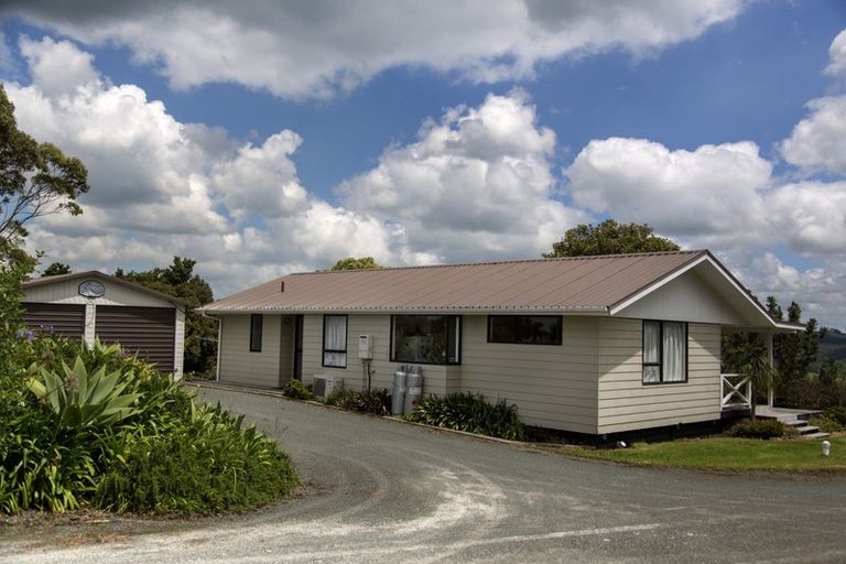 Photo of property in 132 Poyner Road, Ararua, Matakohe, 0594