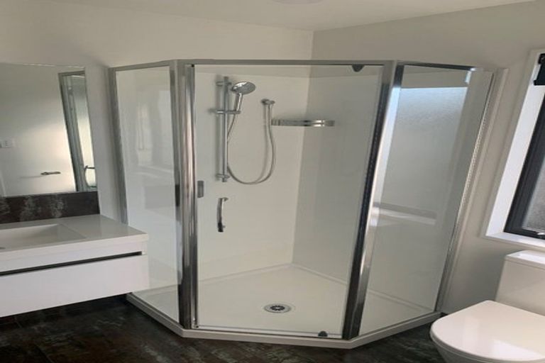 Photo of property in 74 Peverel Street, Riccarton, Christchurch, 8041