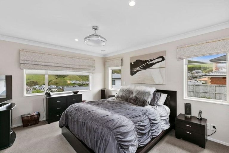 Photo of property in 24 Mauldeth Terrace, Churton Park, Wellington, 6037