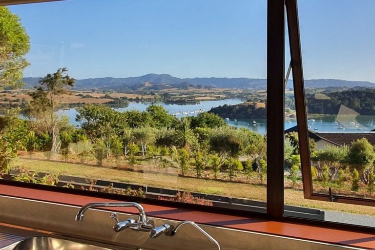 Photo of property in 12 Kotare Place, Sandspit, Warkworth, 0982