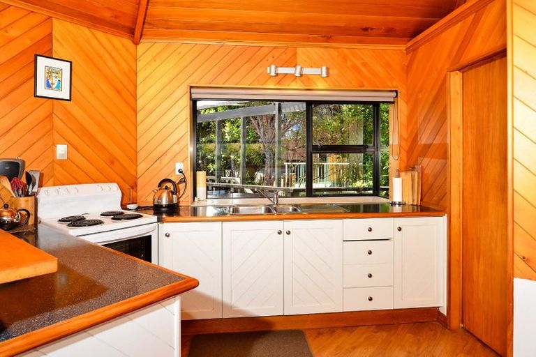 Photo of property in 49 Tasman View Road, Te Henga / Bethells Beach, Henderson, 0781