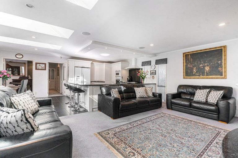 Photo of property in 10 Ander Place, Takapuna, Auckland, 0622