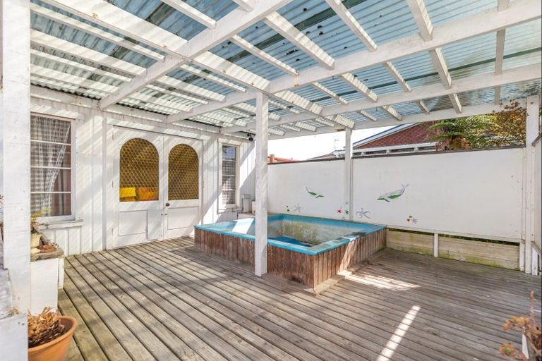 Photo of property in 33 Highbury Drive, Levin, 5510