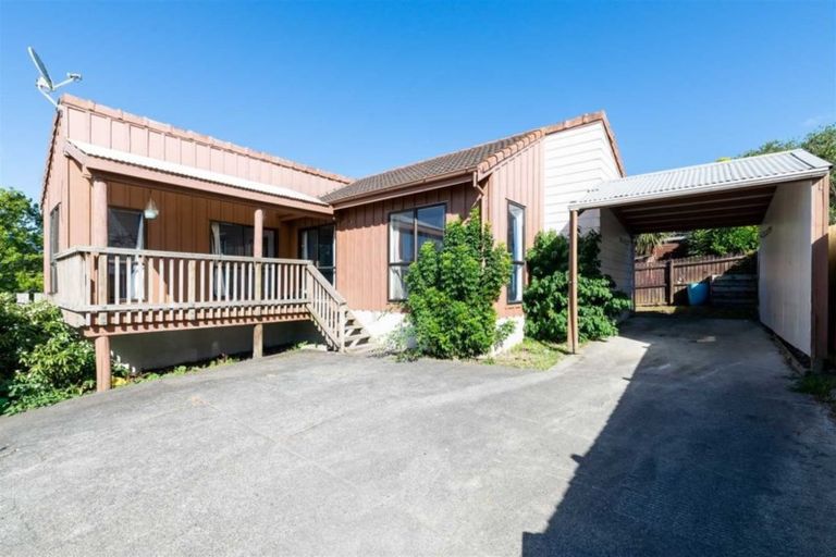 Photo of property in 1/71 Anich Road, Massey, Auckland, 0614