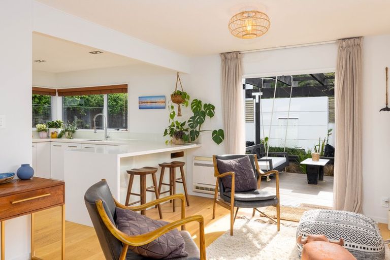 Photo of property in 2/16 Wakatu Avenue, Moncks Bay, Christchurch, 8081