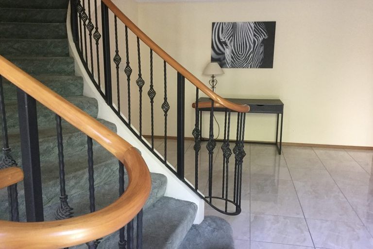 Photo of property in 87 Waimairi Road, Upper Riccarton, Christchurch, 8041