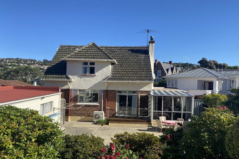 Photo of property in 16 Lisburn Avenue, Caversham, Dunedin, 9012