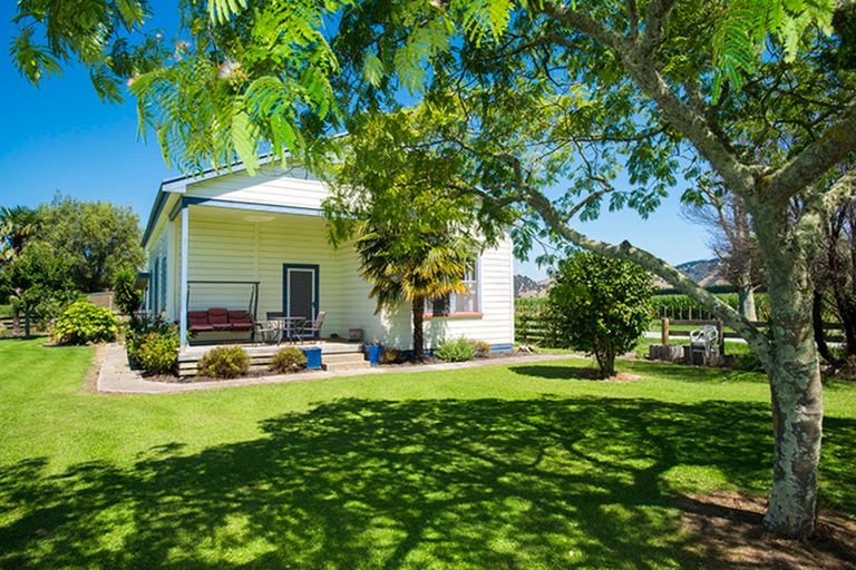 Photo of property in 373 Tiniroto Road, Patutahi, Gisborne, 4072