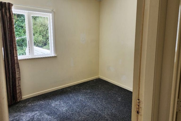 Photo of property in 1/27 Elliott Avenue, Bayview, Auckland, 0629