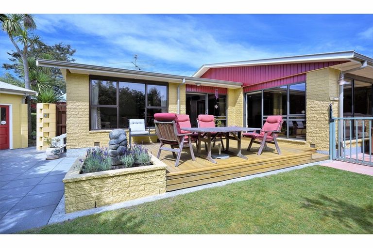 Photo of property in 10a Penelope Place, Casebrook, Christchurch, 8051