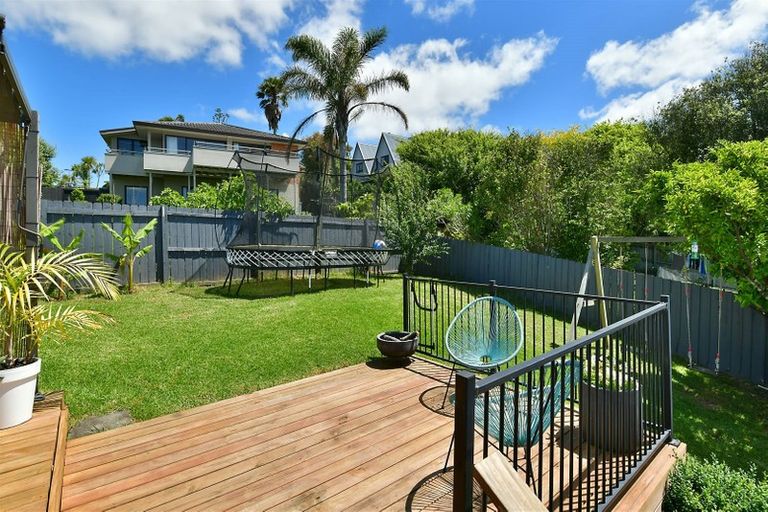 Photo of property in 52b Bay Street, Red Beach, 0932