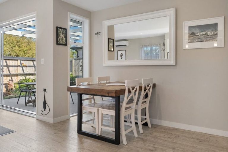 Photo of property in 68 Franks Way, Papamoa Beach, Papamoa, 3118