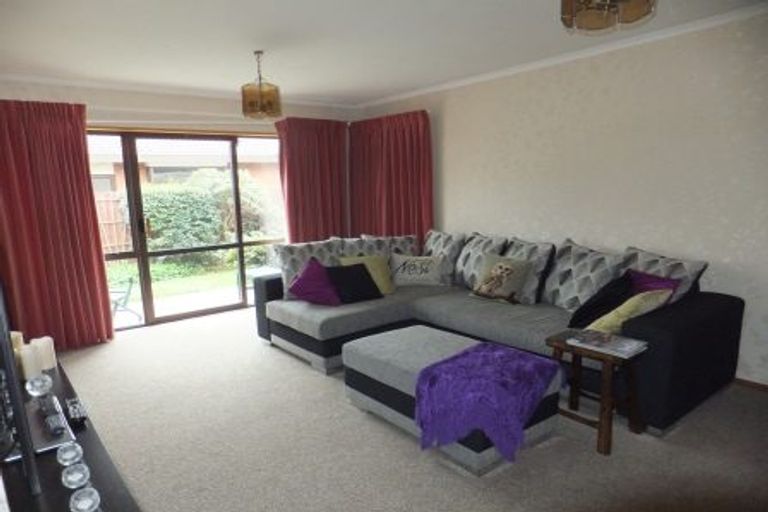 Photo of property in 2/22 Kingrove Street, Bishopdale, Christchurch, 8053