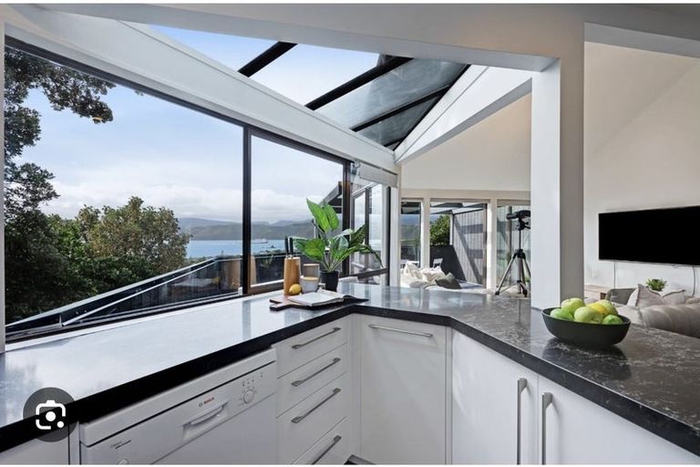 Photo of property in 50 Ferry Street, Seatoun, Wellington, 6022