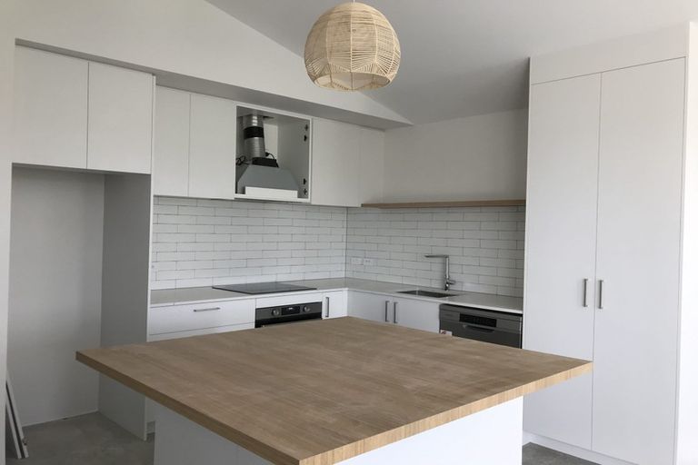 Photo of property in 19 Tangaroa Place, Poike, Tauranga, 3112