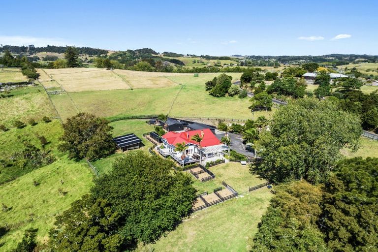 Photo of property in 1539 State Highway 16, Helensville, 0875