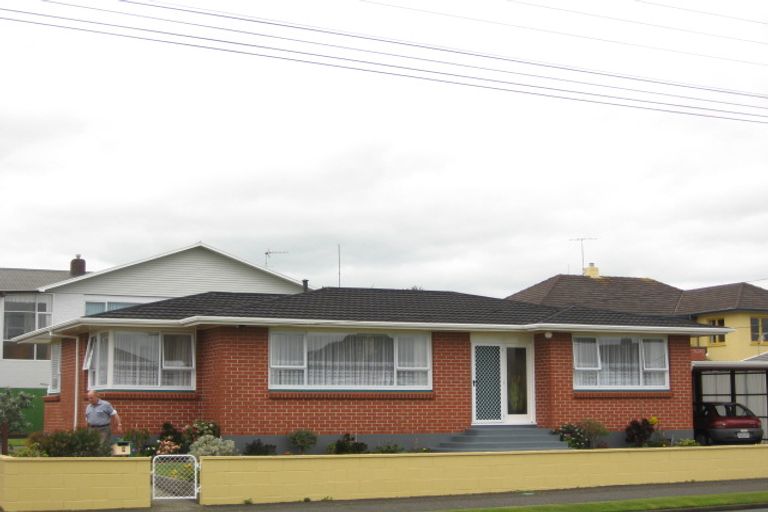 Photo of property in 9 Waimea Street, Westown, New Plymouth, 4310