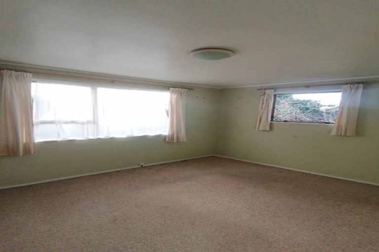 Photo of property in 41 Ranui Avenue, Ranui, Auckland, 0612
