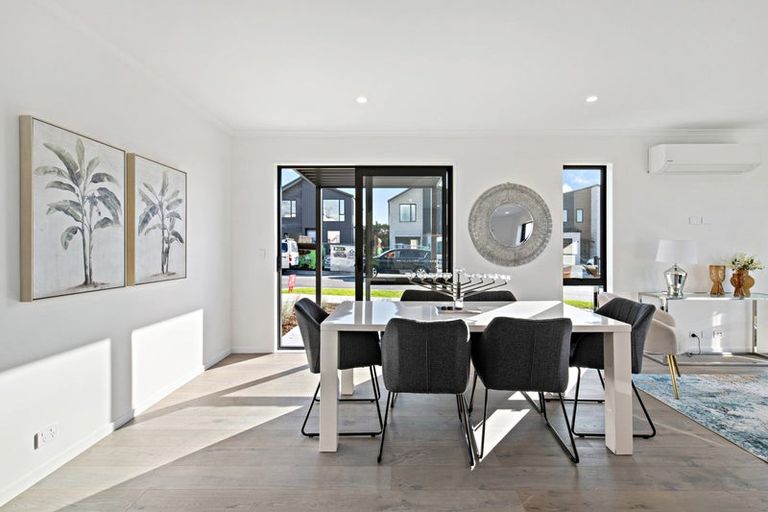 Photo of property in 20 Kilcadden Drive, Flat Bush, Auckland, 2019