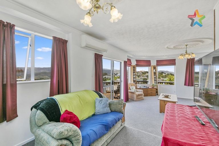 Photo of property in 2/259 Major Drive, Kelson, Lower Hutt, 5010