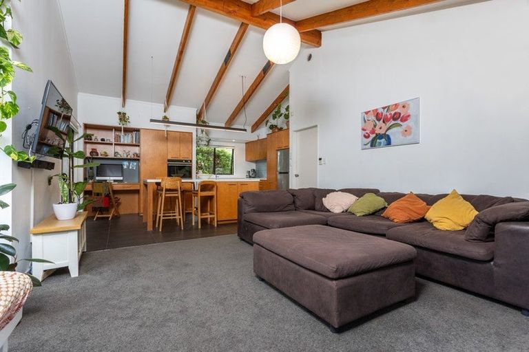 Photo of property in 1/92 Kervil Avenue, Te Atatu Peninsula, Auckland, 0610