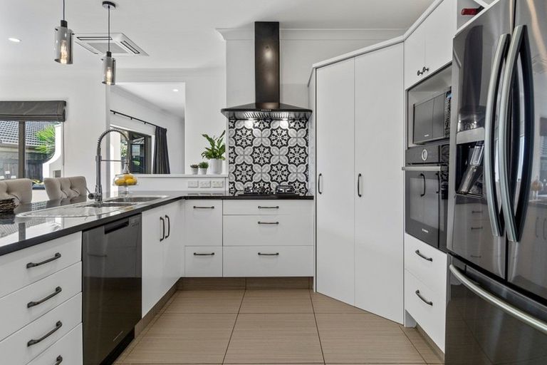 Photo of property in 144 Tuihana Drive, Papamoa Beach, Papamoa, 3118