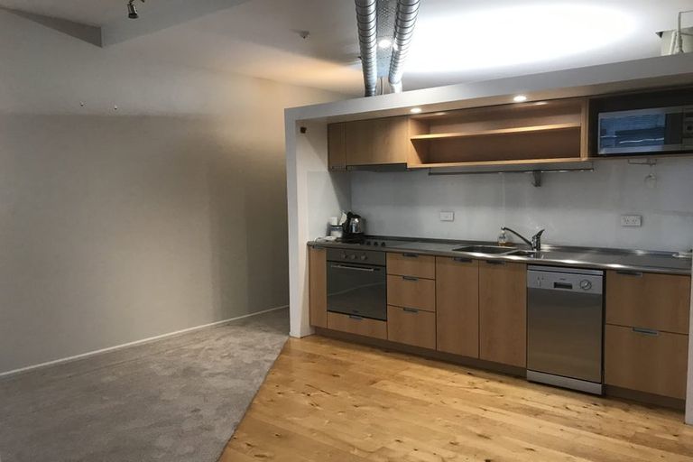 Photo of property in Hopper Street Apartments, 5/20 Hopper Street, Mount Cook, Wellington, 6011